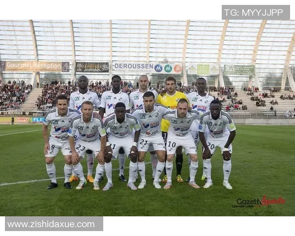 亚眠与兰斯对决前瞻及比分预测分析，谁能笑到最后