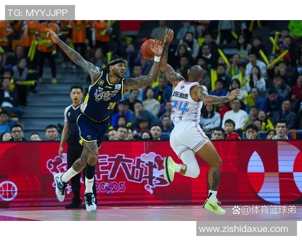 周鹏：篮球场上的传奇之路与个人成长的故事分享