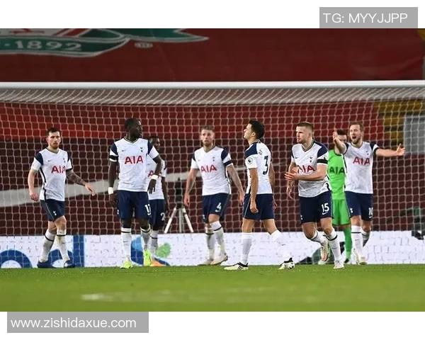 热刺与尤文图斯激战正酣比分揭晓引发球迷热议