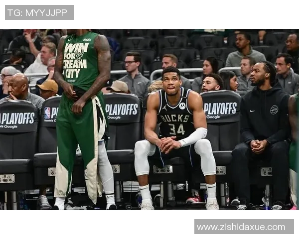 字母哥怒撕球衣引发更衣室冲突雄鹿惨败后气氛紧张不已 字母哥怒撕球衣引发更衣室冲突雄鹿惨败后气氛紧张不已