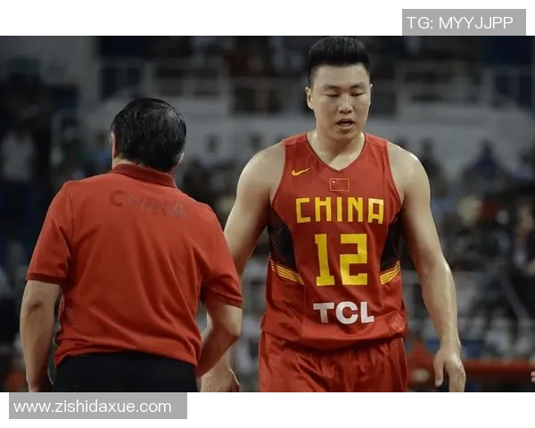 李根:从篮球场上的拼搏者到社会责任的践行者的成长之路 李根:从篮球场上的拼搏者到社会责任的践行者的成长之路