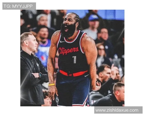 雷霆与快船激烈对抗赛场爆发冲突引发球迷热议